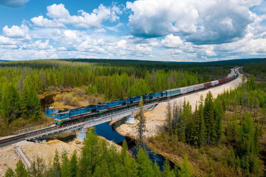 За 7 месяцев по железной дороге Нерюнгри - Нижний Бестях перевезено свыше 5 млн тонн грузов