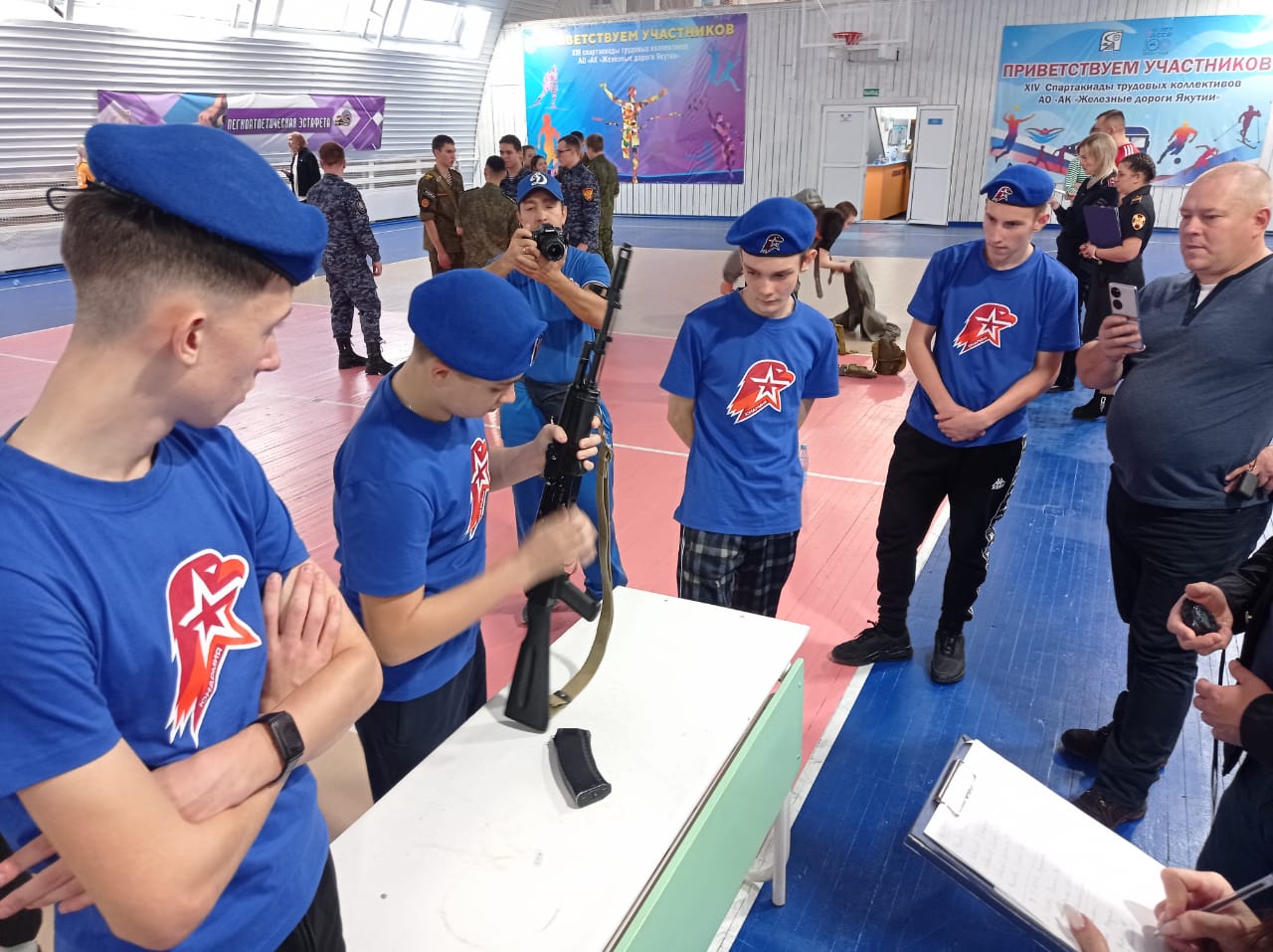 В СК «Локомотив» при поддержке Акционерной компании «Железные дороги Якутии» прошли соревнования «Юный динамовец».