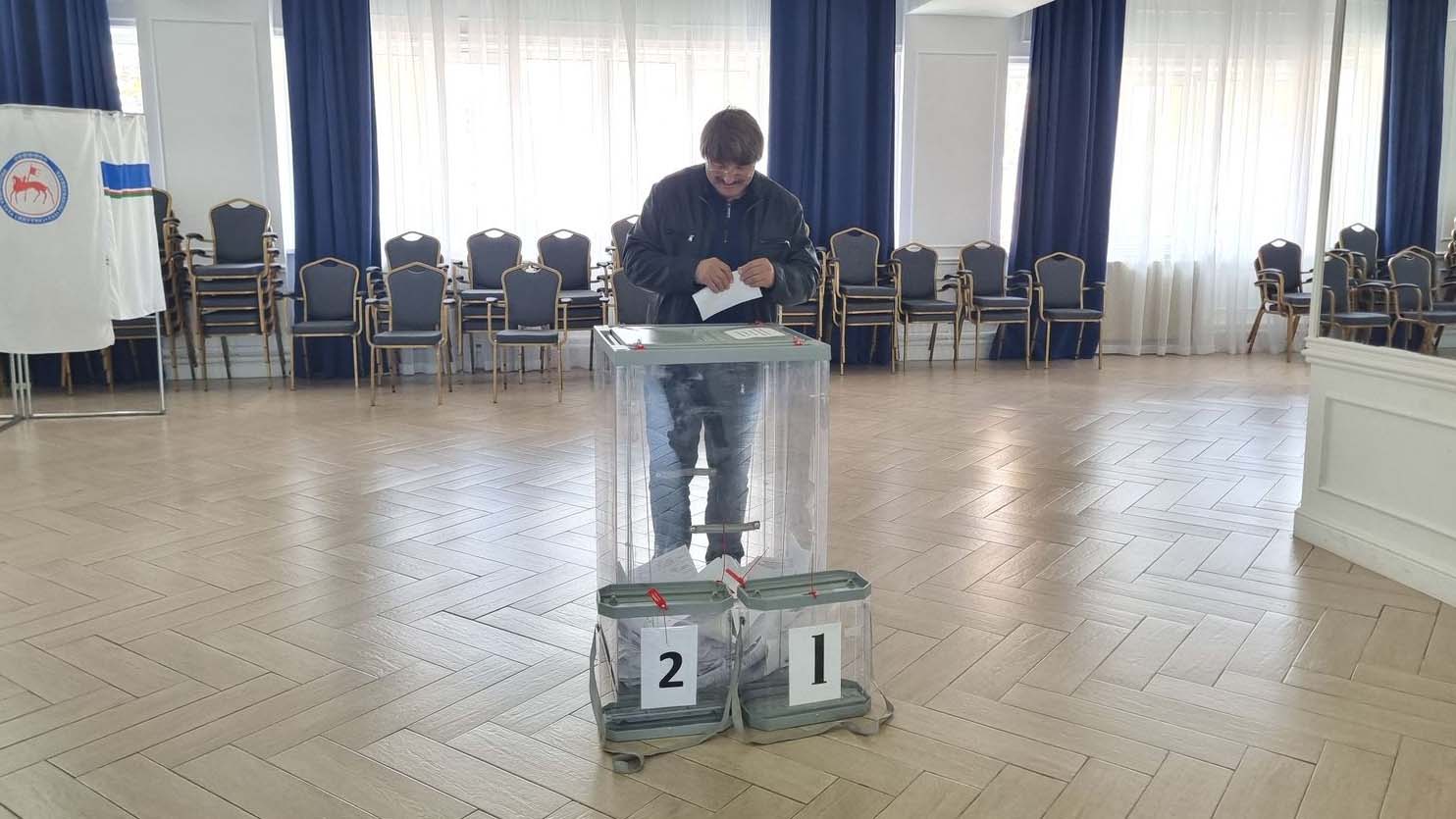 В Алдане проходят выборы главы города и депутатов городского совета