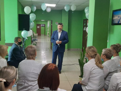 В АО "АК "ЖДЯ" поздравили медиков