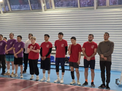 Кубок Деда Мороза по волейболу  завоевала  Служба пути 