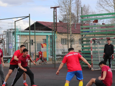 В спартакиаде ЖДЯ лидирует команда «Служба пути»