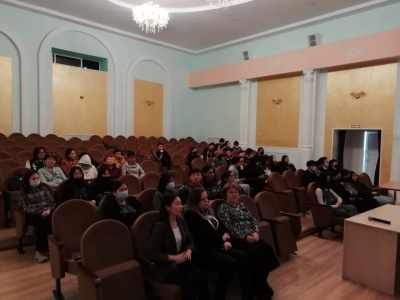ЖДЯ и ДВГУПС провели профориентационные встречи со школьниками