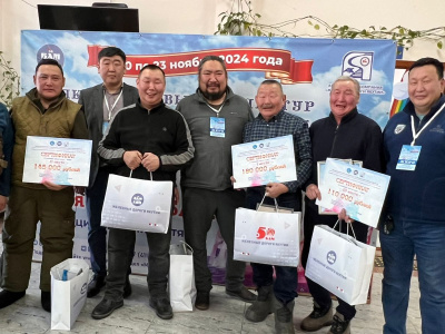 Определились победители конкурса ледовых скульптур «Новогодняя фантазия» на призы Акционерной компании «Железные дороги Якутии»