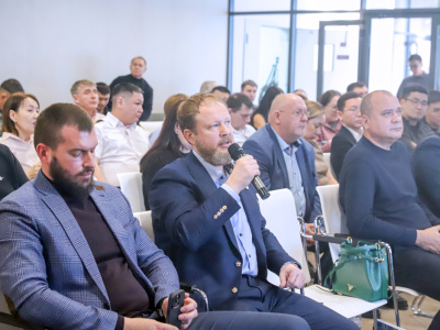 «Железные дороги Якутии» обсудили с предпринимателями логистику и северный завоз