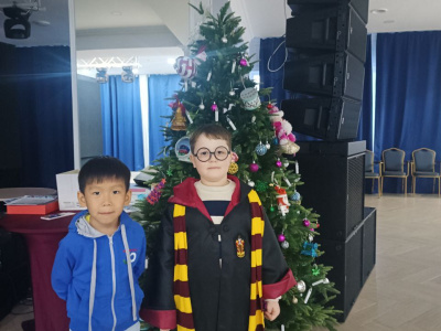 Волшебный экспресс «ЖДЯ» доставил новогоднее настроение детям сотрудников