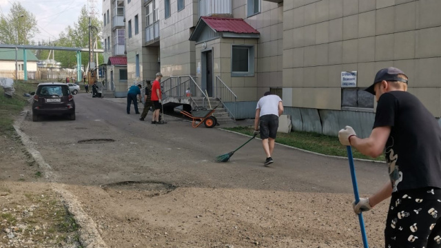 Сотрудники Акционерной компании «Железные дороги Якутии» провели субботник