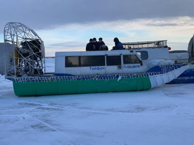 Трансфер пассажиров поезда из-за ухудшения ледовой обстановки затруднен.