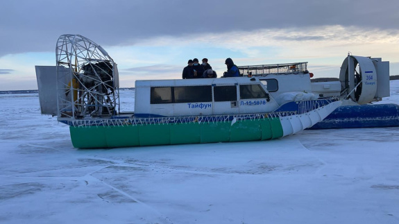 Трансфер пассажиров поезда из-за ухудшения ледовой обстановки затруднен.