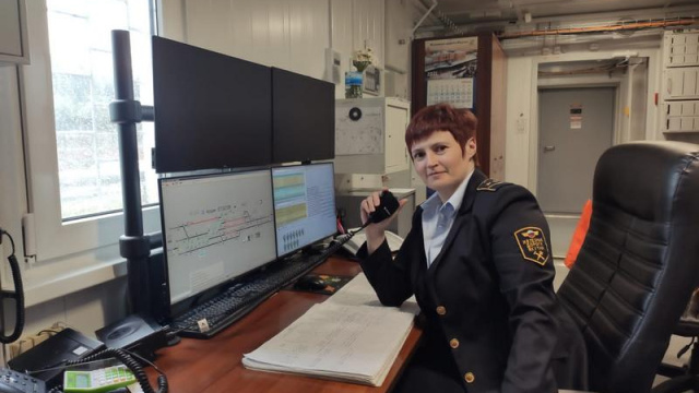 Дежурная по станции Алдан  Ольга Соломина – профи своего дела