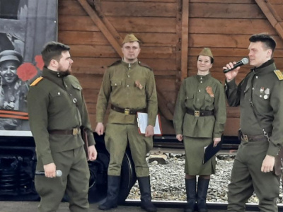 «Эшелон Победы» прошел по станциям Алдан и Томмот