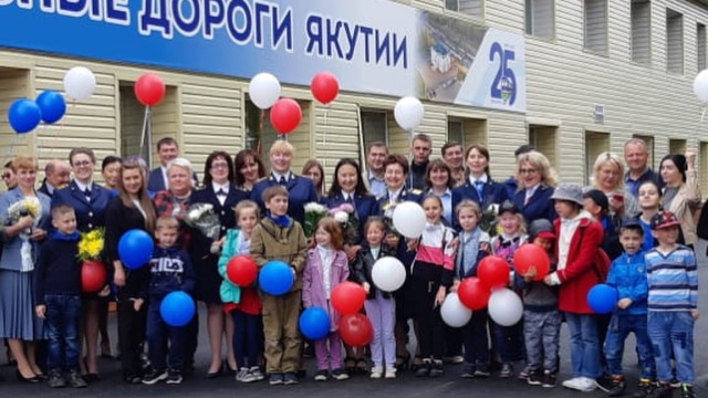 Ко Дню России ансамбль «ЖДЯ» дал концерт для своих коллег