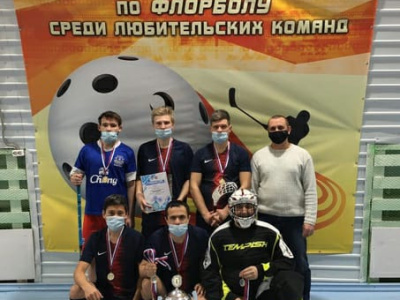 Команда железнодорожников в третий раз стала чемпионом Алданского района по флорболу среди мужских любительских команд
