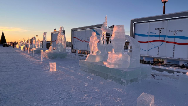 Определились победители конкурса ледовых скульптур «Новогодняя фантазия» на призы Акционерной компании «Железные дороги Якутии»