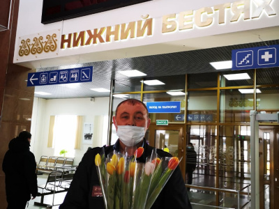 От ЖДЯ для прекрасных женщин - праздничные концерты и цветы